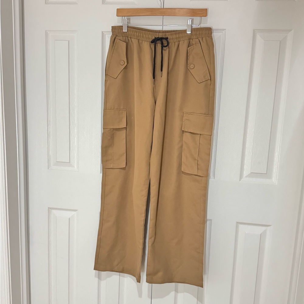 NWT LRG ROMWE Men's Khaki Cargo Pants new